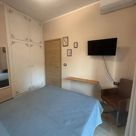 Residentillo-private Ensuite 3* Vercelli