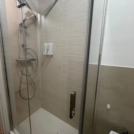 Residentillo-private Ensuite 3* Vercelli